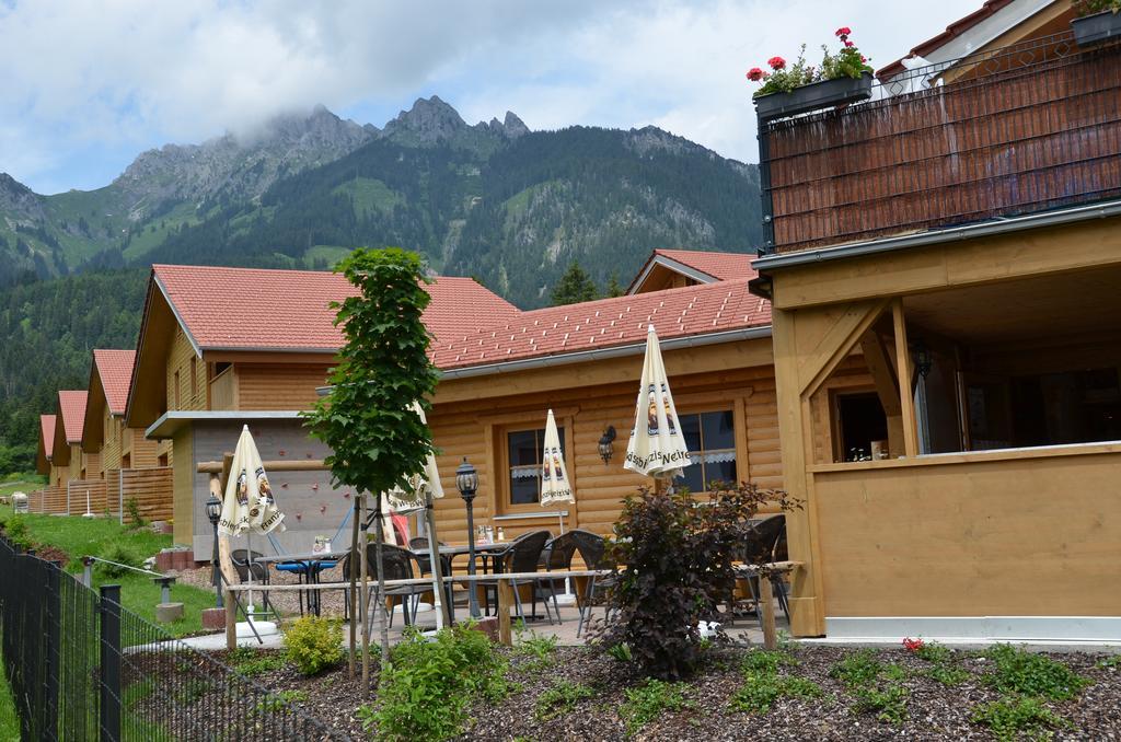 Feriendorf Am Hahnenkamm 罗伊特 外观 照片